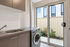 Interior - Coastal Haven | 3.5BR Home | St Leonard's Beach (St Leonards)