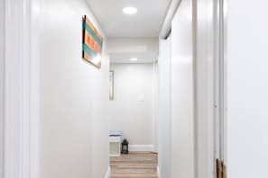 Interior - Sciota Suite | Private Entrance & Workspace (Peoria Heights)