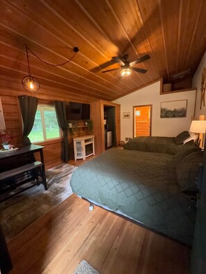 Unclassified image, 3 of 10, button - Logger's Landing Duplex at Elk Meadows Cabins (Forks)
