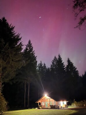 Unclassified image, 2 of 10, button - Logger's Landing Duplex at Elk Meadows Cabins (Forks)