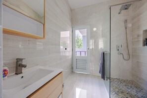 Unclassified image, 5 of 58, button - Modern 4BR Retreat w Pool + Private Casita and Walk to Beach (San Juan)