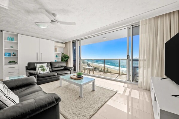 Unclassified image, 1 of 11, button - Ocean front Apartment in the Peninsula (Surfers Paradise)
