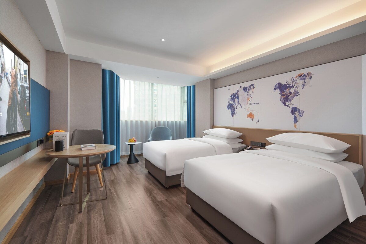 Classic Twin Room | Laptop workspace, WiFi (free)