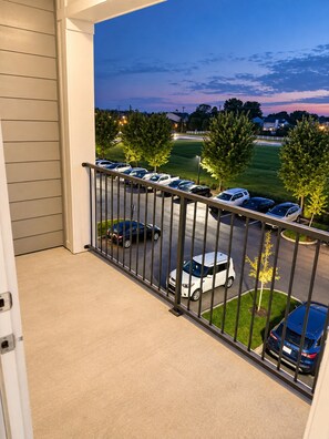 Imagen sin descripción, 4 de 18, botón