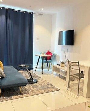 Unclassified image, 5 of 10, button - Cozy Studio apartment in Cantonments. (Accra)