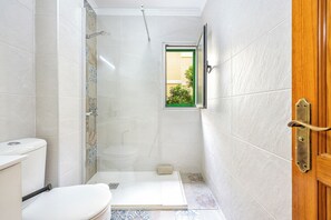 Unclassified image, 5 of 28, button - Vrbo Property (Maspalomas)