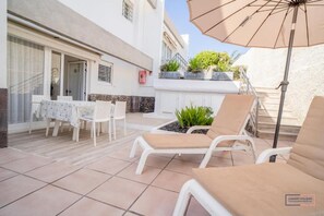Unclassified image, 3 of 18, button - Vrbo Property (Maspalomas)