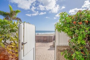 Strand