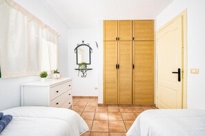 Unclassified image, 3 of 24, button - Vrbo Property (Maspalomas)