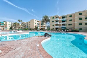 Unclassified image, 2 of 24, button - Vrbo Property (Maspalomas)