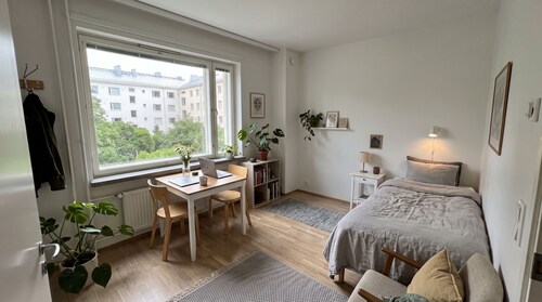 Cozy Helsinki Studio in Green Puotila | Direct Metro to Center (15 min)