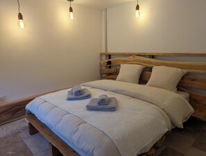Uklassifisert bilde, 3 av 9, knapp