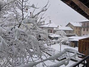 Property grounds - Cà Piero: Relaxation Amid Mountains and Nature (Lamon)
