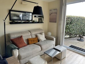 Unclassified image, 5 of 18, button - Vrbo Property (Dives-sur-Mer)
