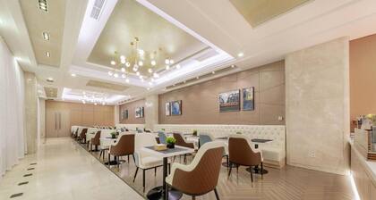 Yitel Collection Hotel