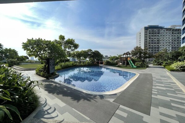 Unclassified image, 1 of 79, button - Luxe Air Residences by Makati (Makati)