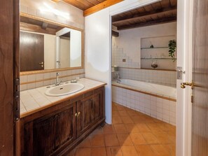 Unclassified image, 3 of 48, button - Housmart Solferino 39 (Bologna)