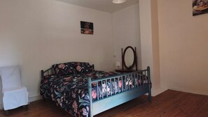 Unclassified image, 3 of 17, button - Vrbo Property (Montmeyran)