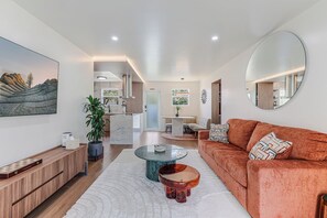 Unclassified image, 5 of 17, button - The Perfect Miami Apartment (Miami Shores)