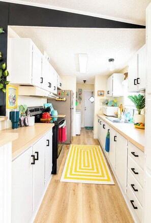 Imagen sin descripción, 3 de 17, botón