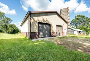Exterior - Fantastic 2-bedroom house with AC in charming Marcellus (Marcellus)