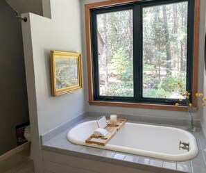 Unclassified image, 5 of 15, button - Nevada City Butternut Retreat (Nevada City)