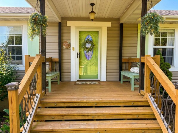 Unclassified image, 1 of 31, button - Charming 3-bedroom house in Marshfield on four beautiful acres! (Marshfield)