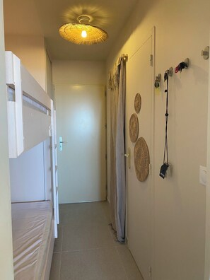 Unclassified image, 4 of 14, button - Vrbo Property (Sète)