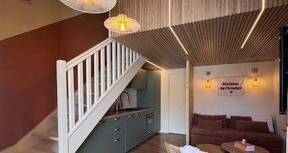 Gruissan - Renovated cottage - Air conditioning - Private parking - Sleeps 5 - Grazel area
