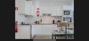 Private kitchen - Blue whale. Fully furnished, renovated apartment in the city center and on the seaside promenade (Ponta Delgada)