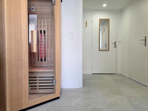 Spacious house, spa and sauna - 12 guests