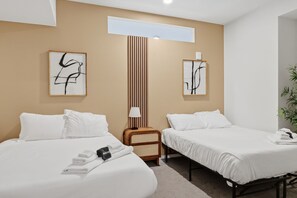 Unclassified image, 3 of 66, button - PremiumStays: Bright, cozy, furnished : Theater : Sports : Parking : Central (Cleveland)