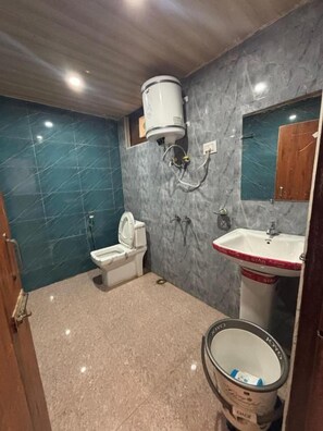 Unclassified image, 4 of 50, button - Hotel Pavani (Badrinath)