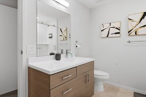 Unclassified image, 5 of 72, button - PremiumStays: Well appointed 2 bed loft w/balcony in Playhouse square (Cleveland)