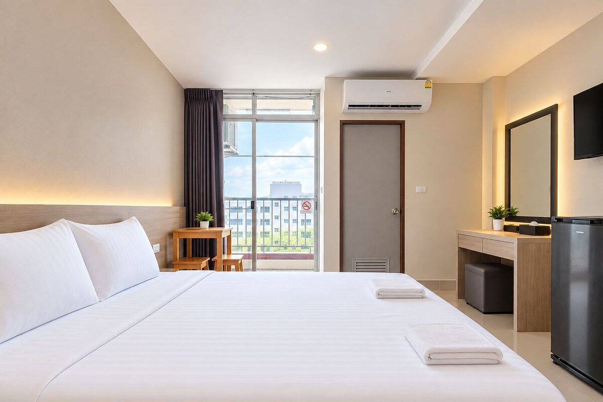 Chambre Double, vue ville | Wi-Fi gratuit