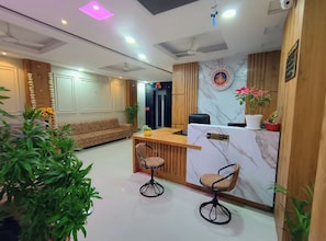 Lobby - Hotel Sai Kripa (ujjain)