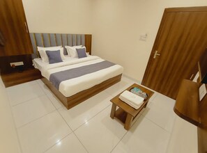 Room - Hotel Sai Kripa (ujjain)