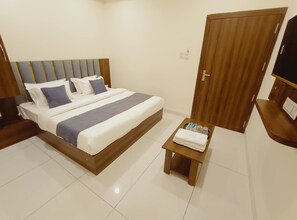 Unclassified image, 4 of 17, button - Hotel Sai Kripa (ujjain)