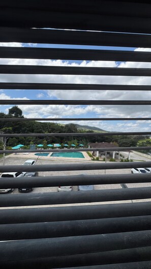 Property grounds - Room with pool view in gated community (Vitória de Santo Antão)