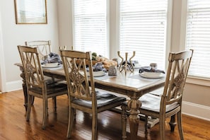 Dining - Five Points Retreat! 2.5 Mi to Sanford / Sleeps 6! (Athens)