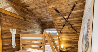 Snow & Soak | Private Hot Tub, Sauna & Cold Plunge Near Manning Park