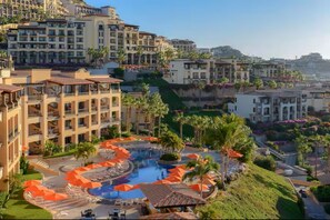 Pool - PB Sunset Bay ELITE Presidential 2bd/2b Saturday check-ins, sleeps 8, Golf disc (Cabo San Lucas)