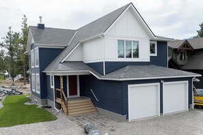 Exterior - B.C. Basecamp | Sleeps 15 | Near Fairmont Hot Springs & Columbia Lake (Canal flats)