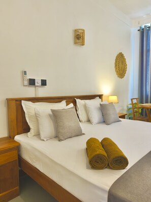 Unclassified image, 5 of 49, button - Crystal Pearl Villa Weligama (Weligama)