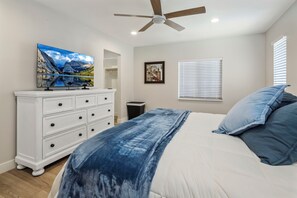 Room - Private Quiet Retreat | 2 Primary Suites + Pool (Tempe)