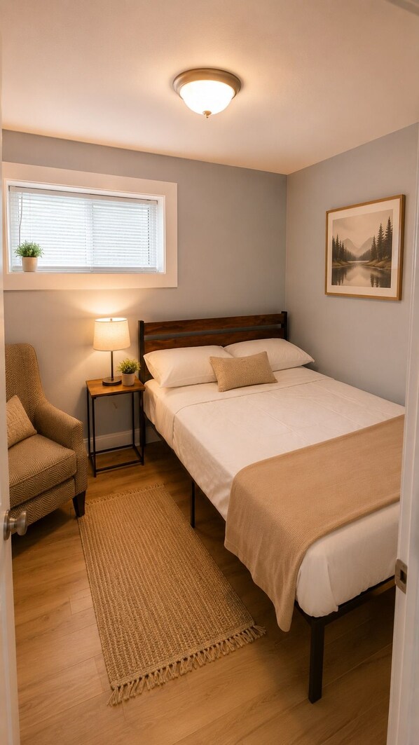Room - Romantic getaway Skyline View for Family of 6 (Niagara Falls)