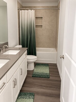 Unclassified image, 2 of 13, button - The Cozy Retreat Spacious Townhome Getaway in Charlotte (Charlotte)