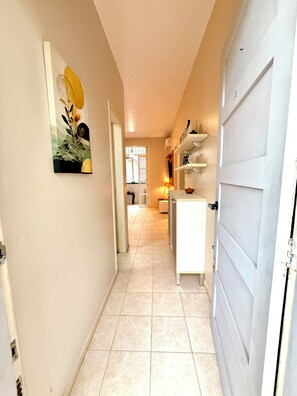 Interior - Apartment in the city center | Air conditioning | Balcony | 300m from the beach | Parking space (Capão da Canoa)