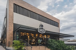 Exterior - Conforto e Localização na Lagoa (Florianópolis)