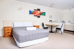 Unclassified image, 3 of 64, button - Tourist Court Motel (Whakatāne)
